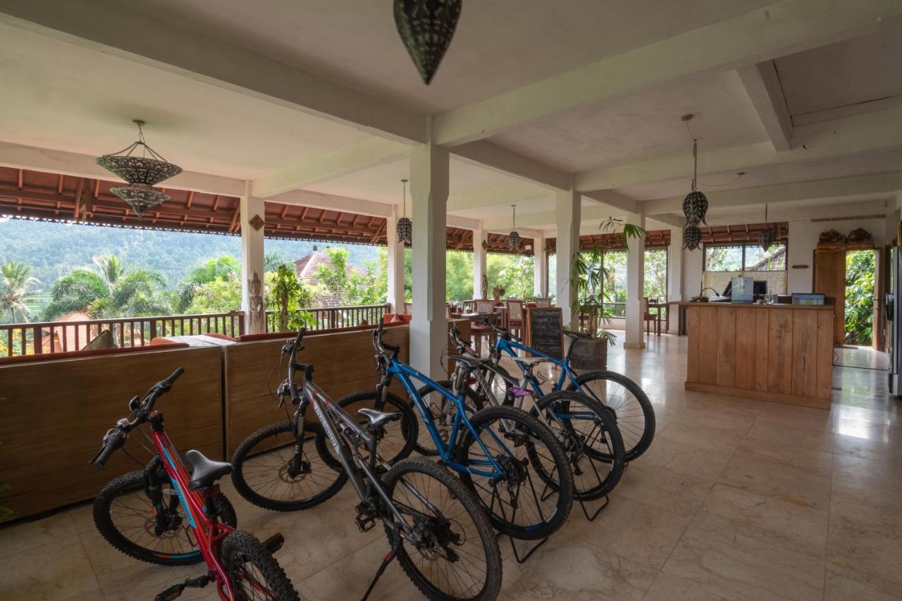 Lesong Hotel And Restaurant Munduk Exterior foto
